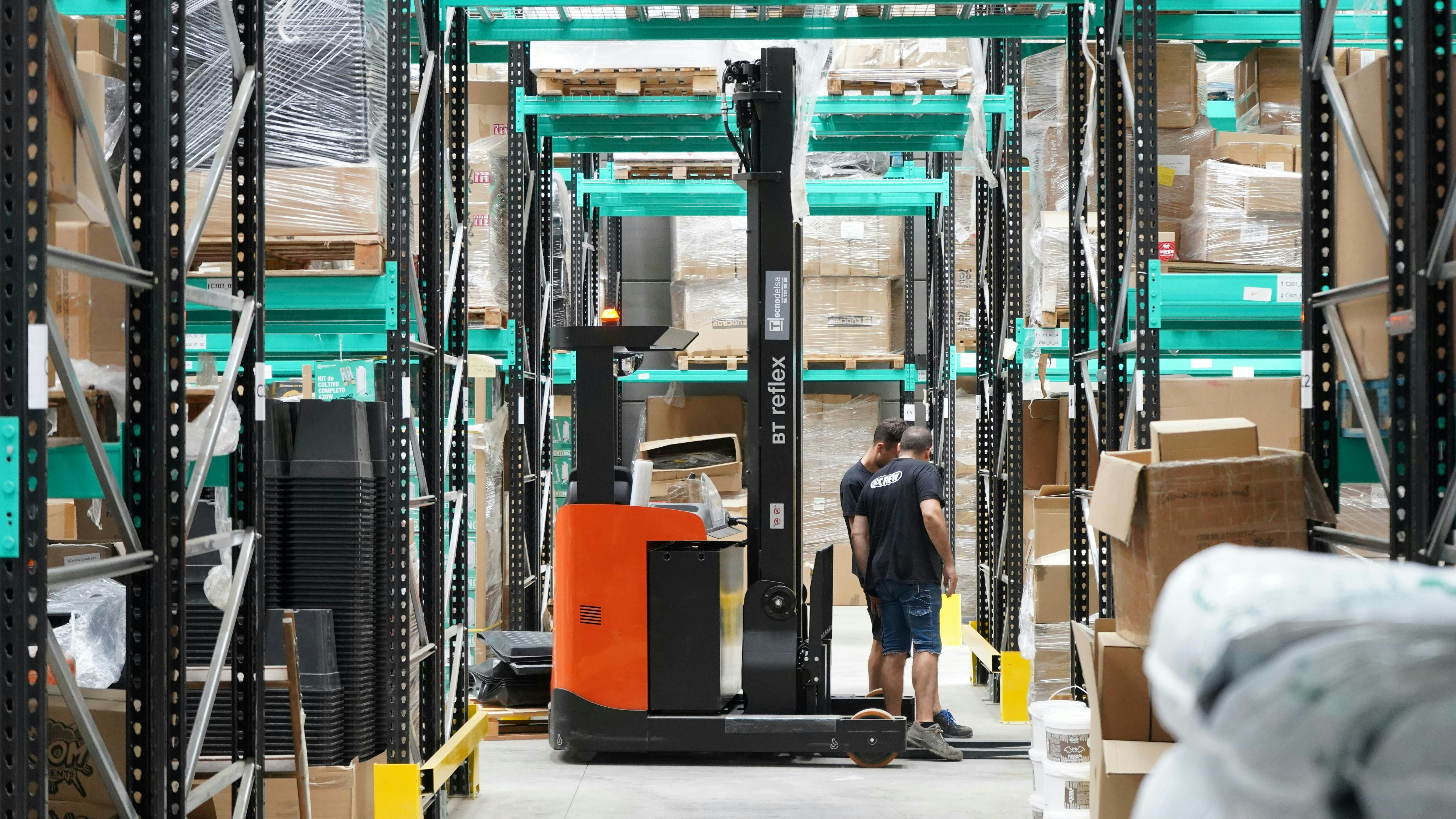 Distribution & Supply Chain